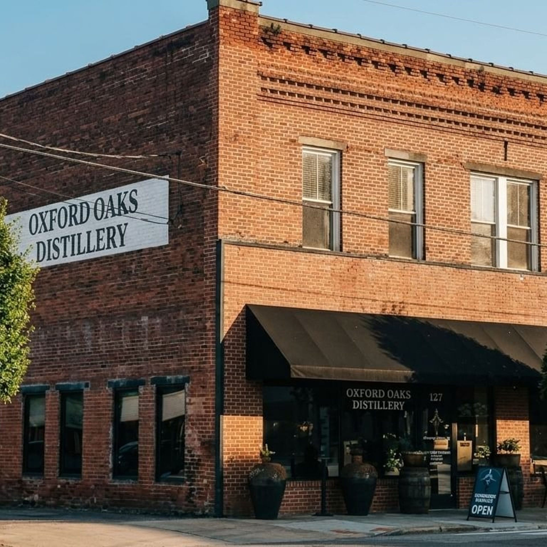 Welcome to Verdigris Restaurant and Oxford Oaks Distillery